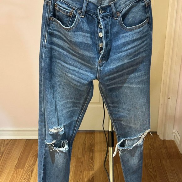 American Eagle Outfitters Distressed Boyfriend Jeans - Picture 5 of 5